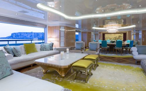 Lady_Candy_Yachtline1618